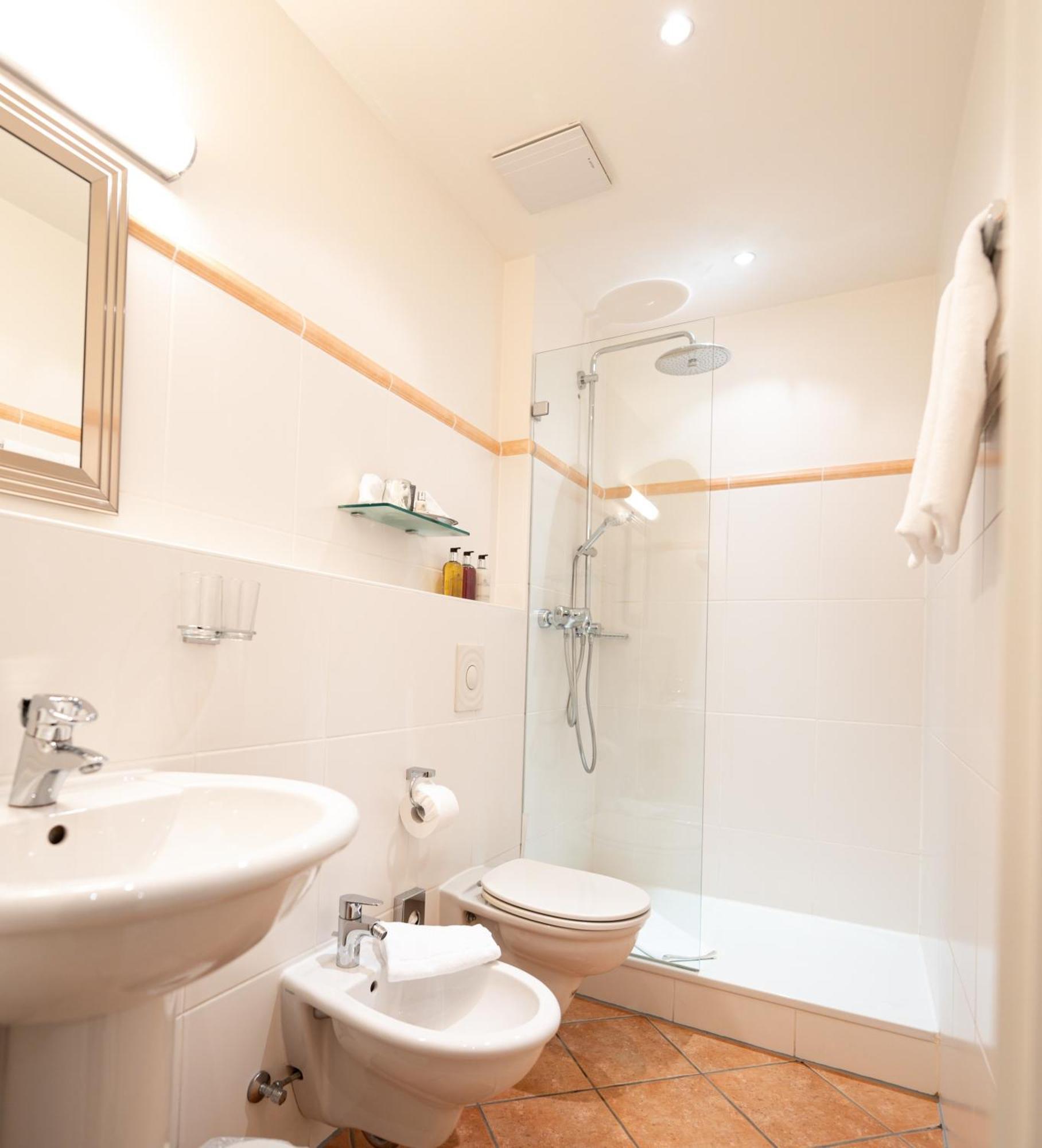 Hotel Drei Raben Nürnberg Exteriör bild