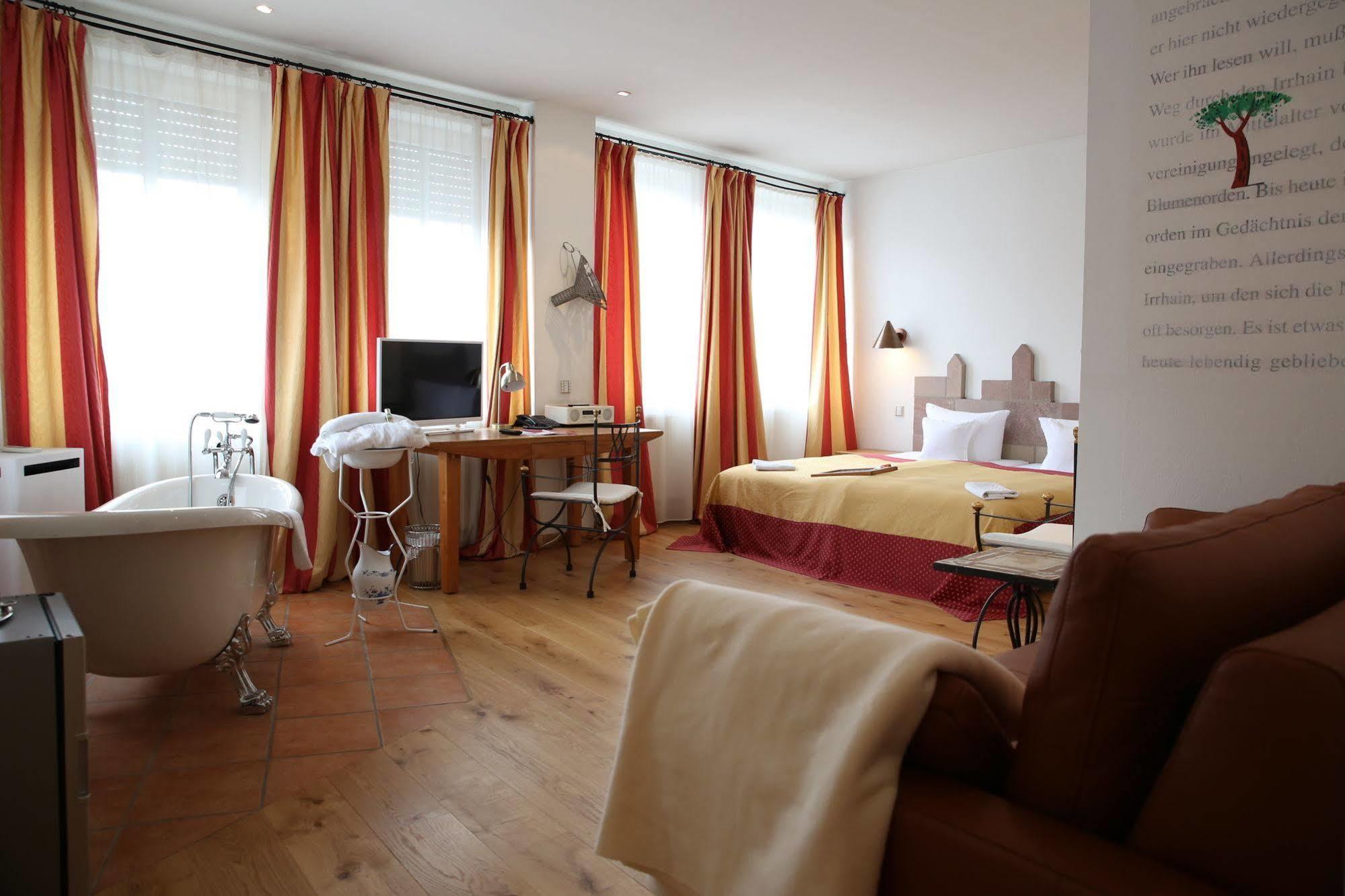 Hotel Drei Raben Nürnberg Exteriör bild