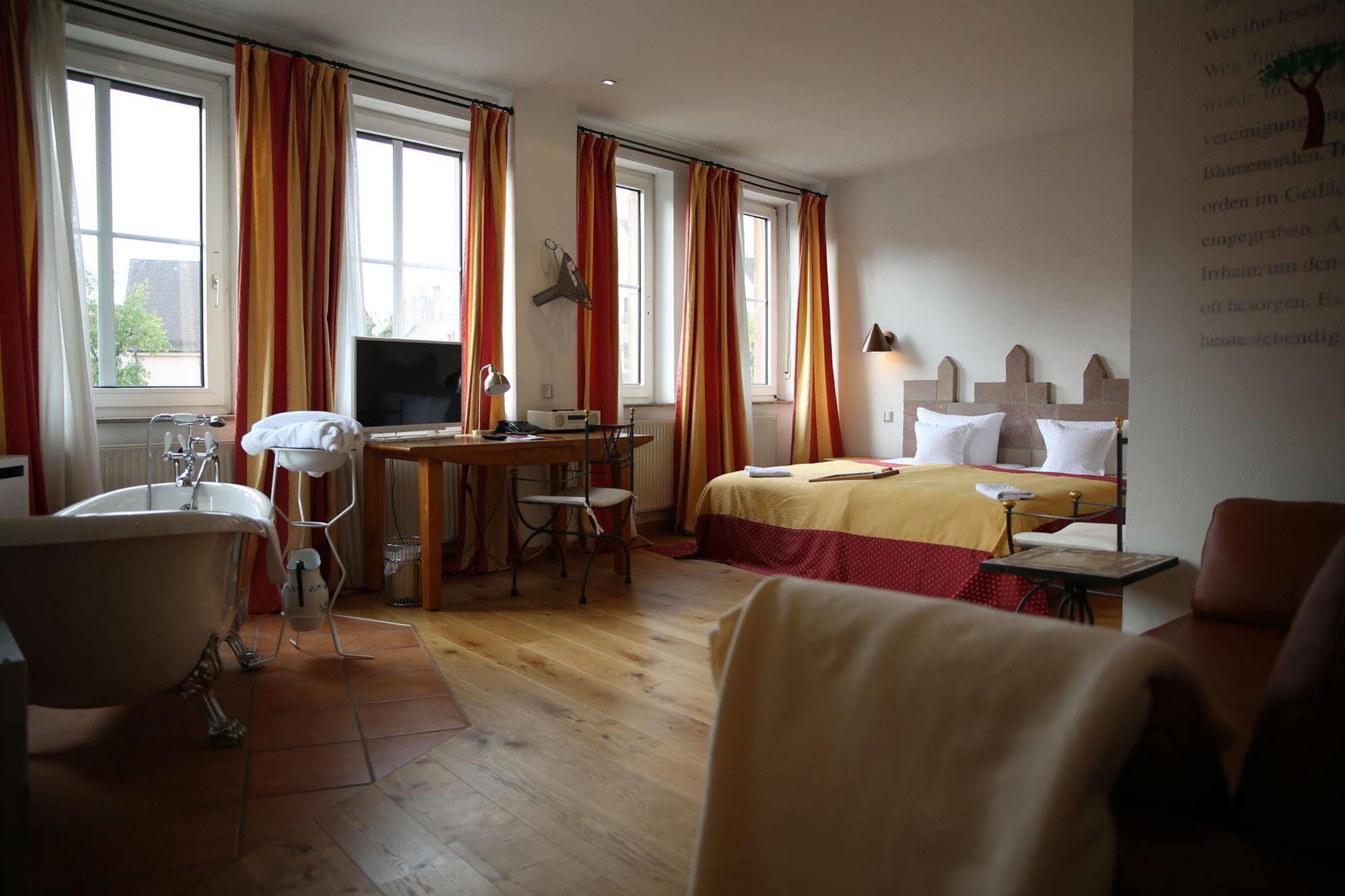 Hotel Drei Raben Nürnberg Exteriör bild